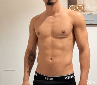 Escort John in France , Parigné - Europe
