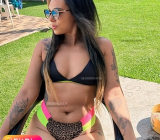 escort Paola Vaz