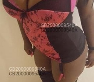 Escort April in United Kingdom , London - Europe