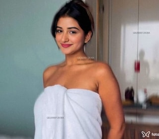 Escort Riya Mehra in United Kingdom , Gilford - Europe