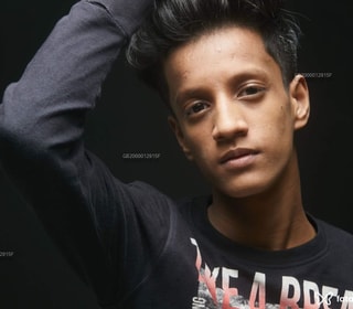 Escort Rohit in United Kingdom , London - Europe