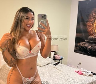 Escort Emilia in France , Paris - Europe