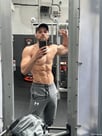 Acompanhante Robbie - Cabeçalho