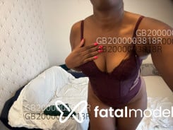 French ebony Acompanhante French ebony - Perfil