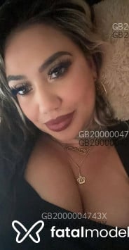 Acompanhante Julie - Perfil